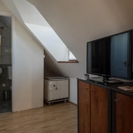 Apartament Edvy Malom