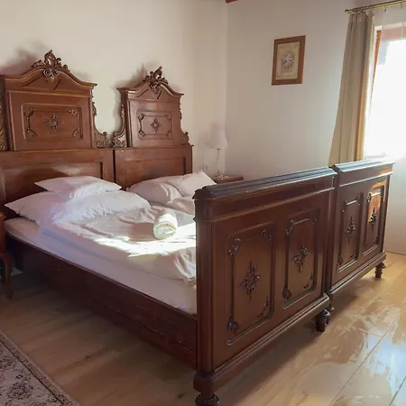 Edvy Malom Apartament Pápa