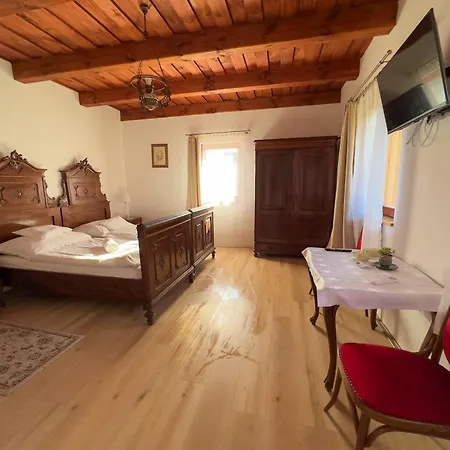 Apartament Edvy Malom *