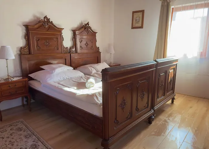 Edvy Malom Apartament Pápa